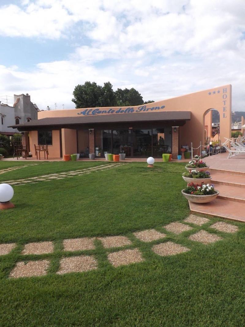 Hotel Ristorante Al Canto Delle Sirene Terracina Bagian luar foto