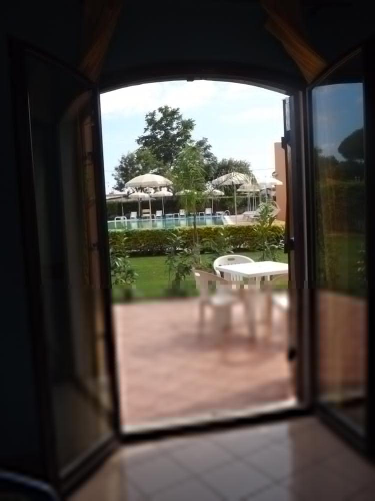 Hotel Ristorante Al Canto Delle Sirene Terracina Bagian luar foto