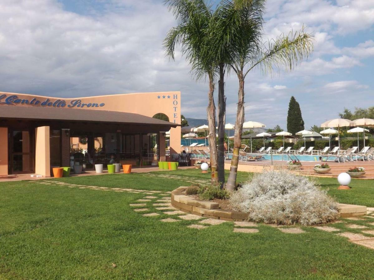 Hotel Ristorante Al Canto Delle Sirene Terracina Bagian luar foto