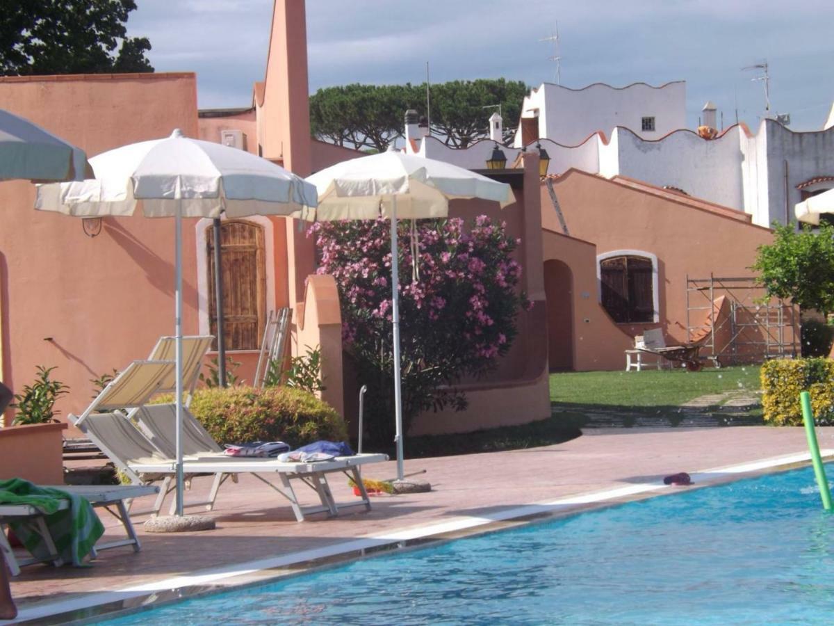 Hotel Ristorante Al Canto Delle Sirene Terracina Bagian luar foto