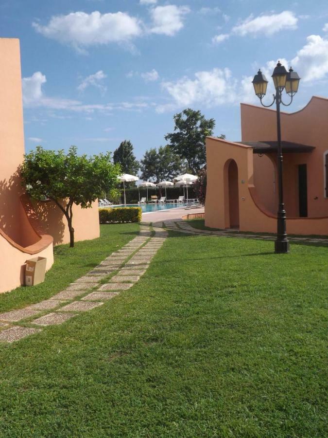 Hotel Ristorante Al Canto Delle Sirene Terracina Bagian luar foto